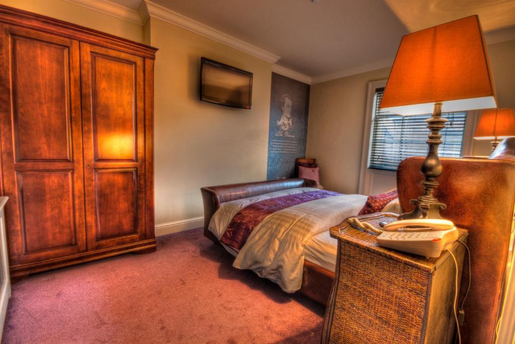 The Commercial Hotel Честер Номер фото