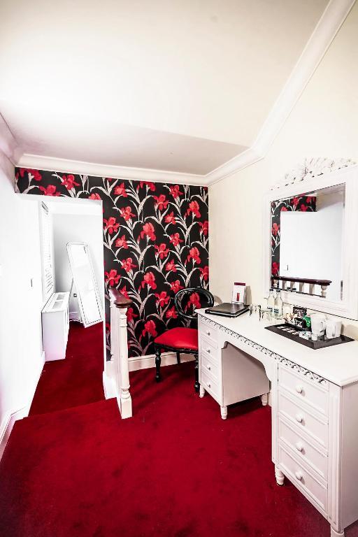The Commercial Hotel Честер Номер фото